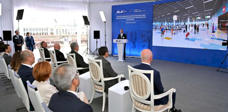 Présentation du projet de construction du terminal par TAV Airports Holding.