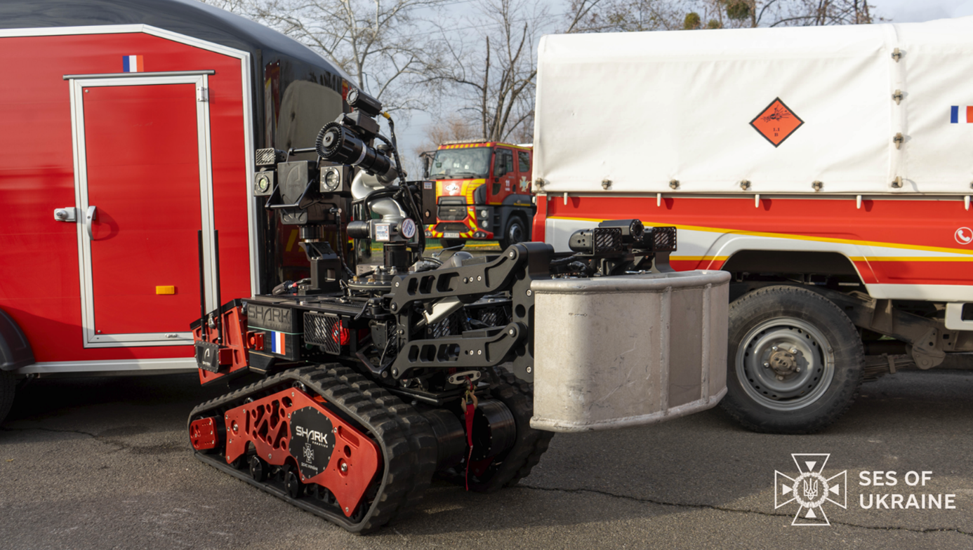 robots shark robotics