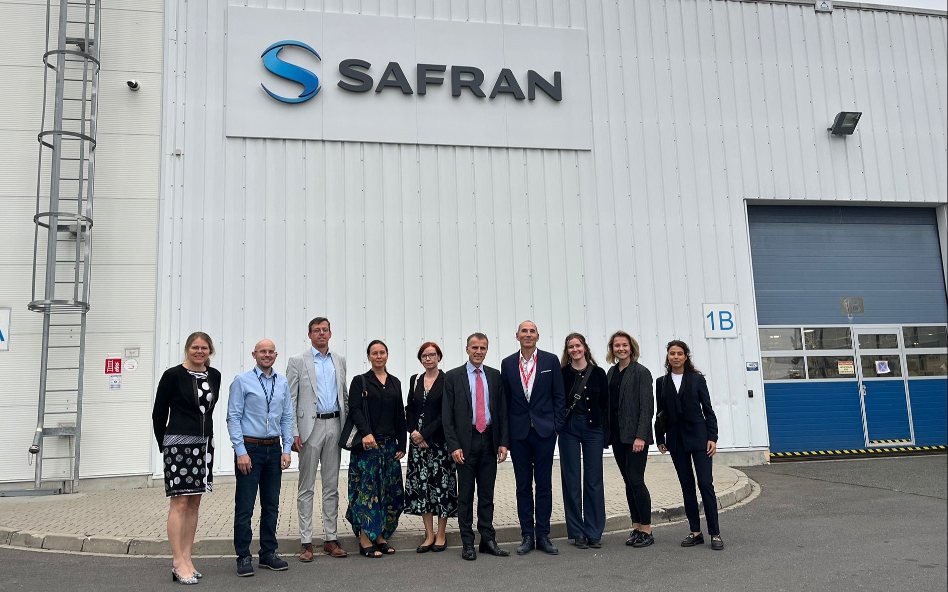 Visite des locaux de Safran à Plzen par l'Ambassadeur de France en Tchéquie