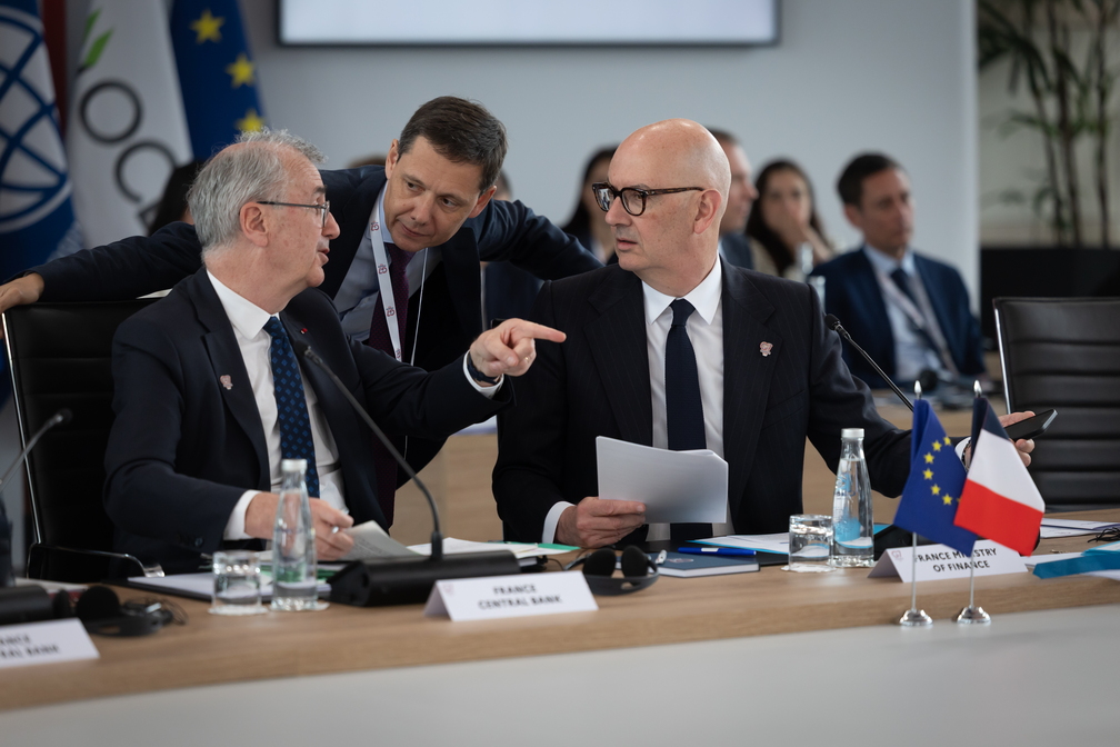 G7 finances - ministre de l'&eacute;conomie, directeur g&eacute;n&eacute;ral du tr&eacute;sor et gouverneur de la Banque de France