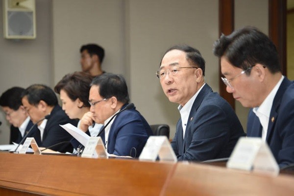 Minister Hong Nam-ki South Korea