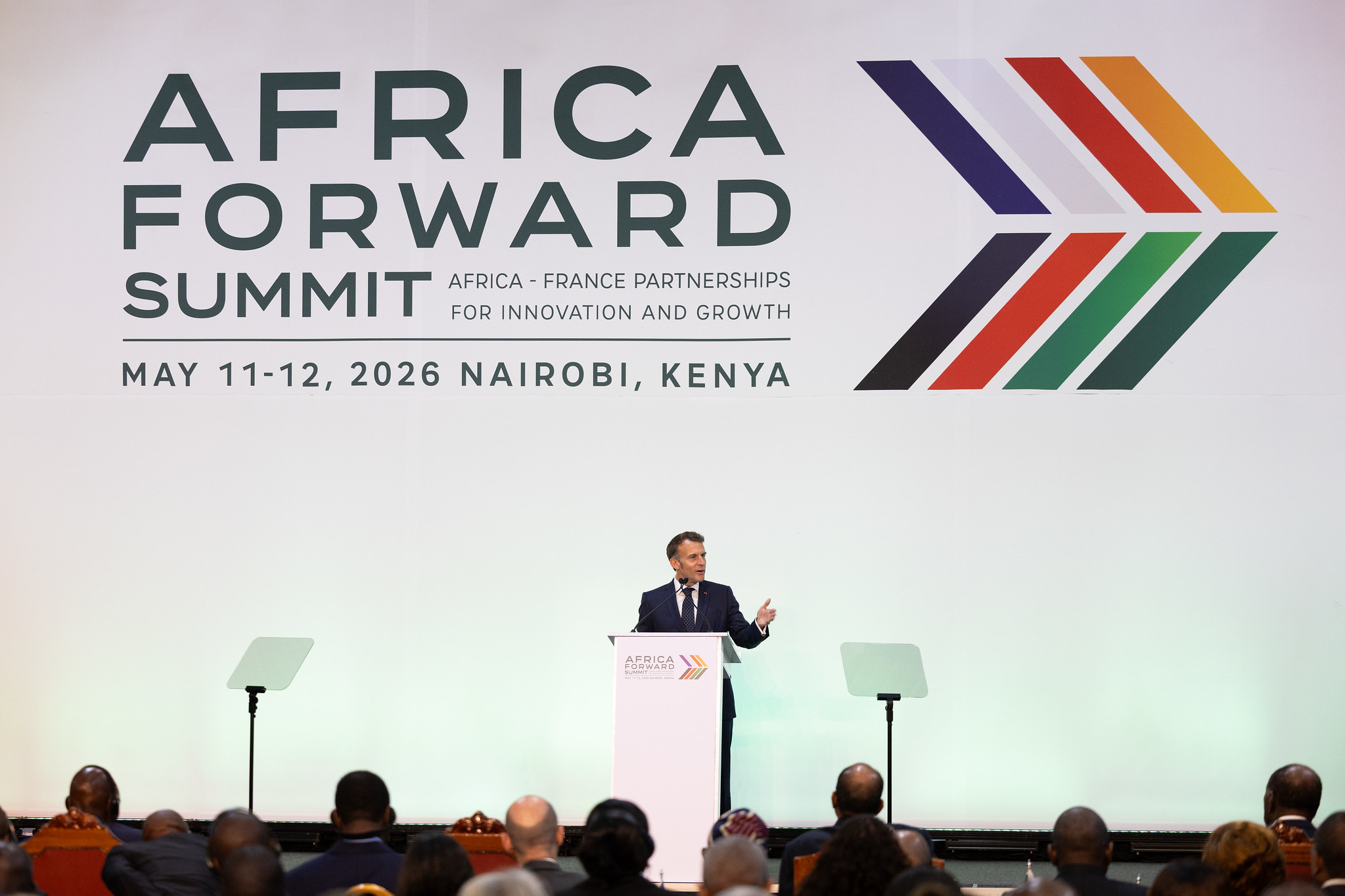 emmanuel macron au sommet africa forward