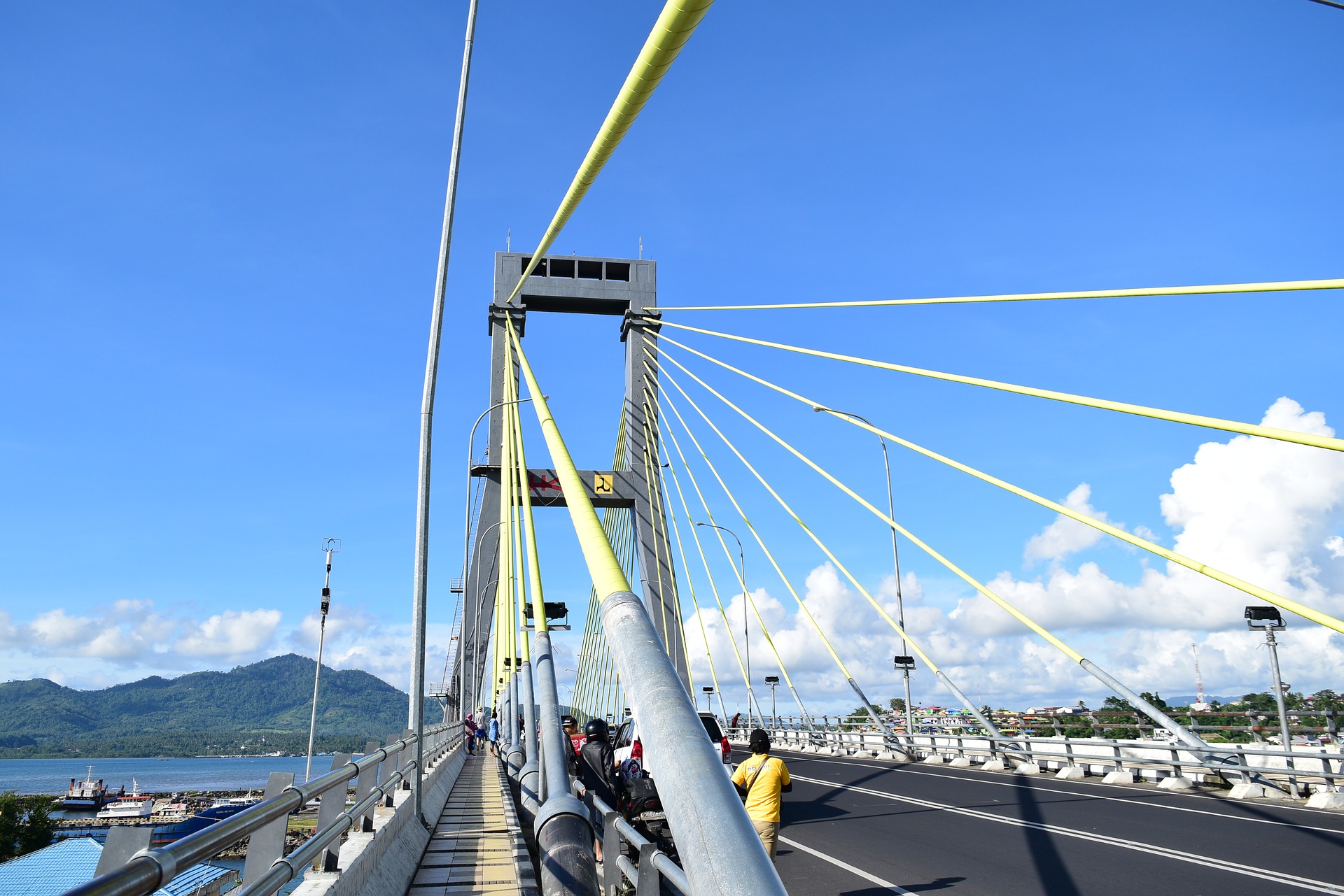 Pont à Manado, Sulawesi 