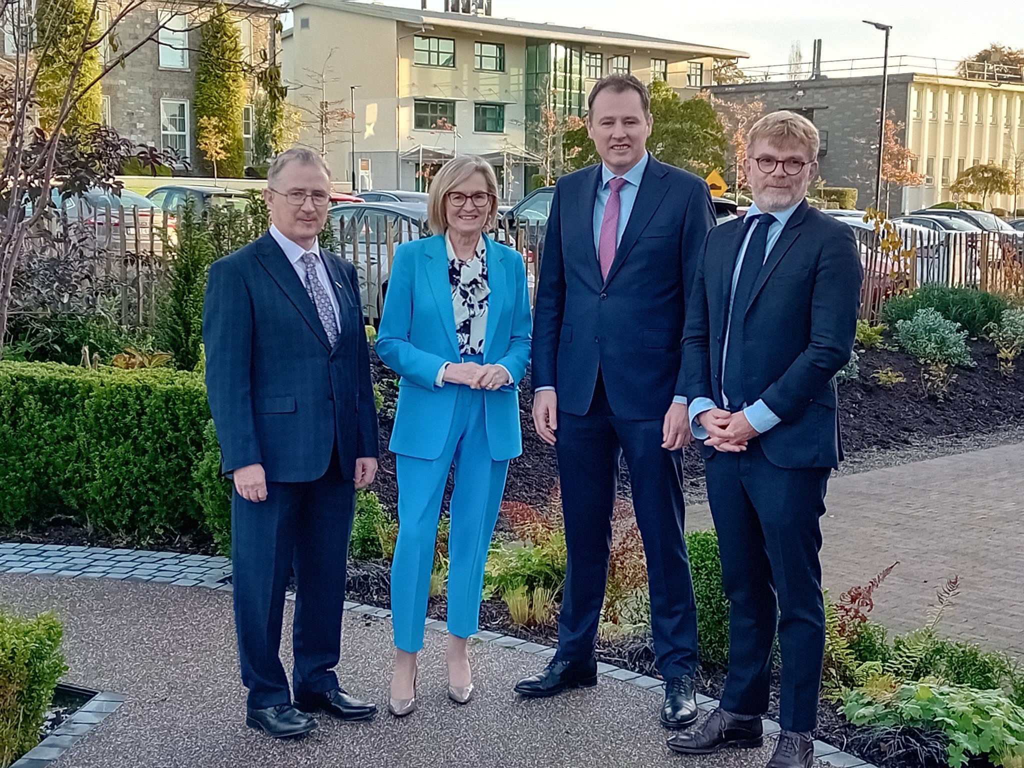 conférence commémorant le 50ème anniversaire de l'adhésion de l'Irlande à l'Union européenne