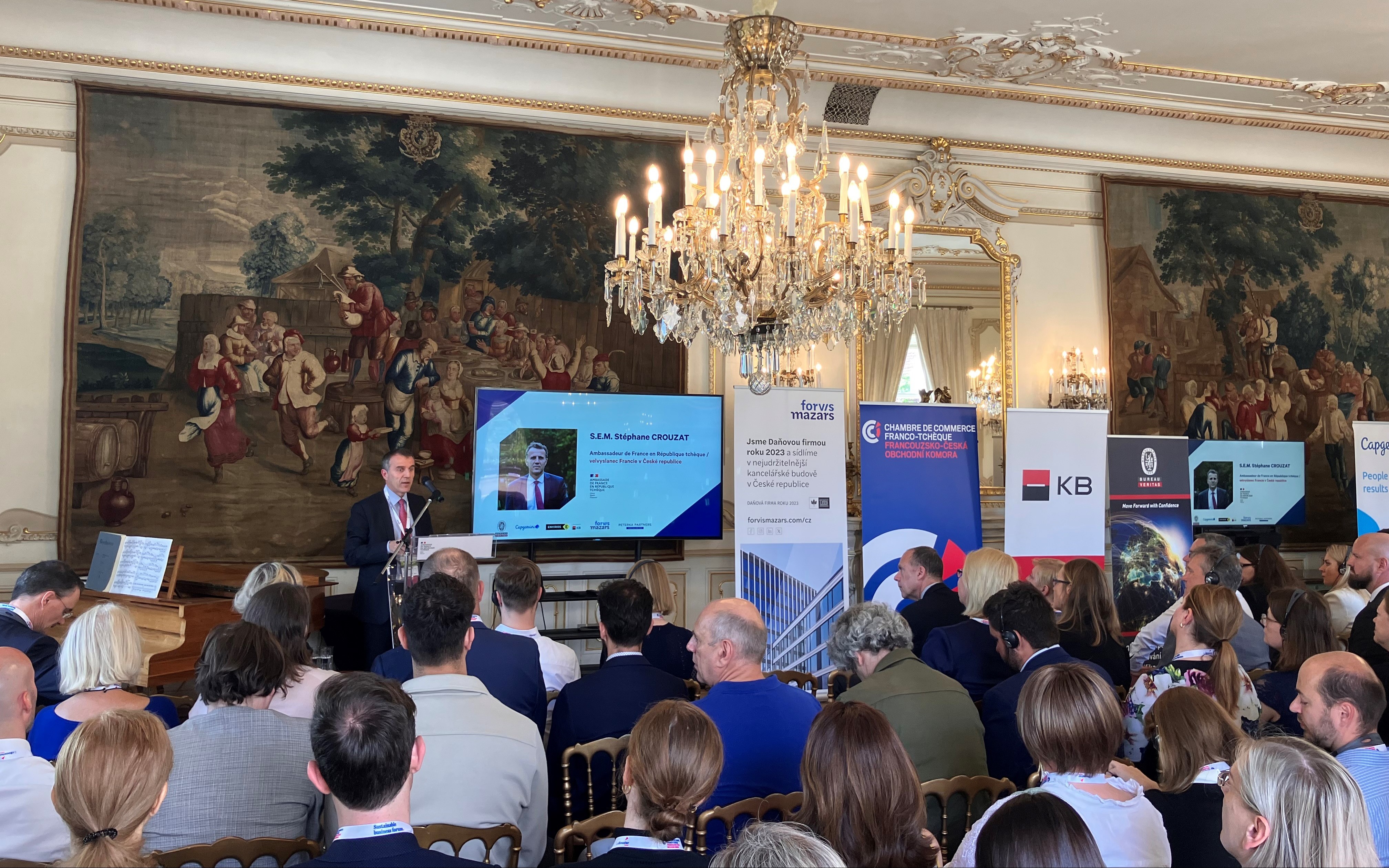 Conférence à l'ambassade sur le thème du reporting en matière sociale, environnementale et gouvernementale (ESG)