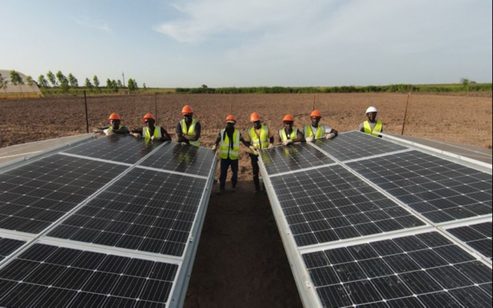 [Histoire de FASEP] Création d'une centrale solaire conteneurisée et connectée au Sénégal