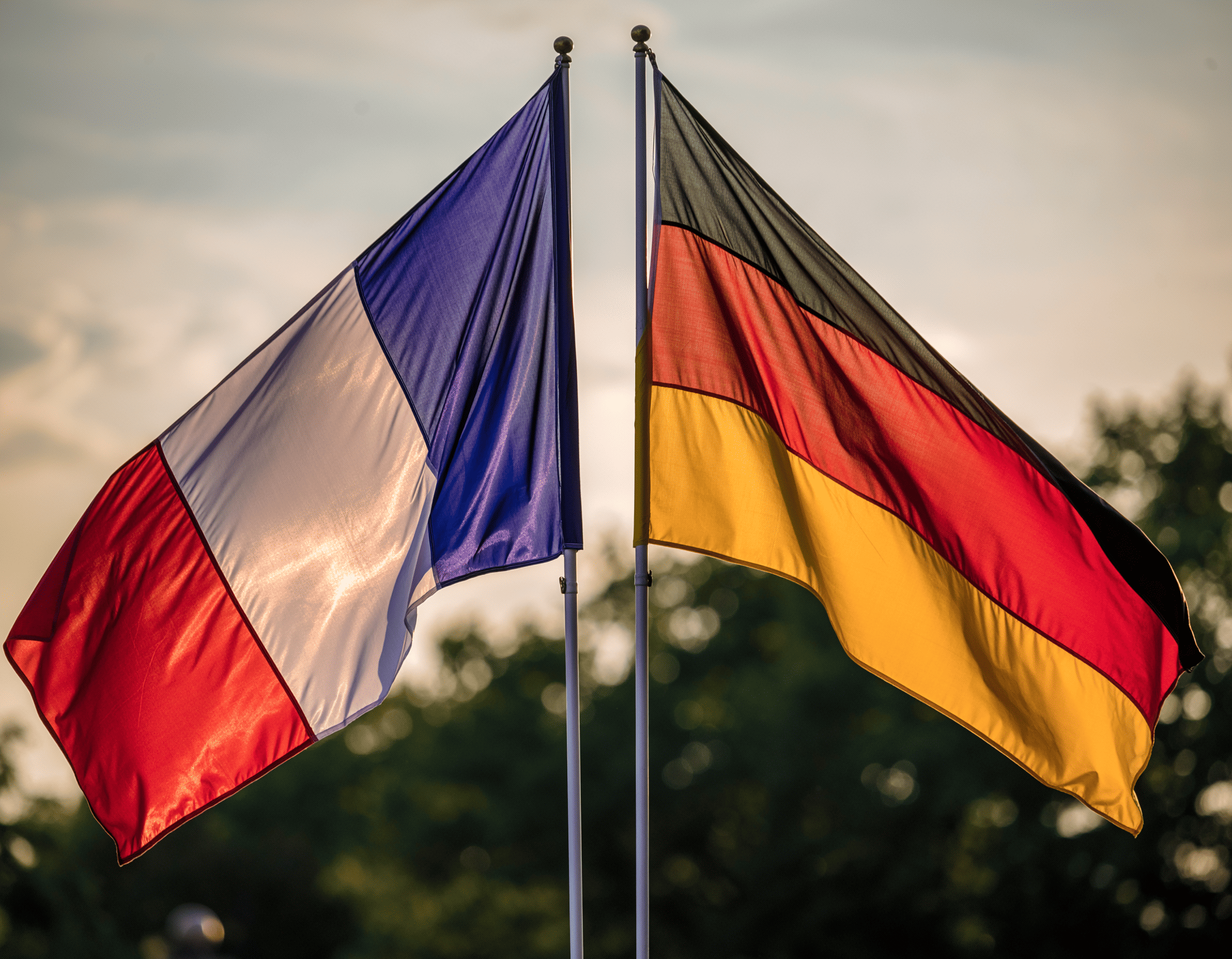 drapeaux français et allemand